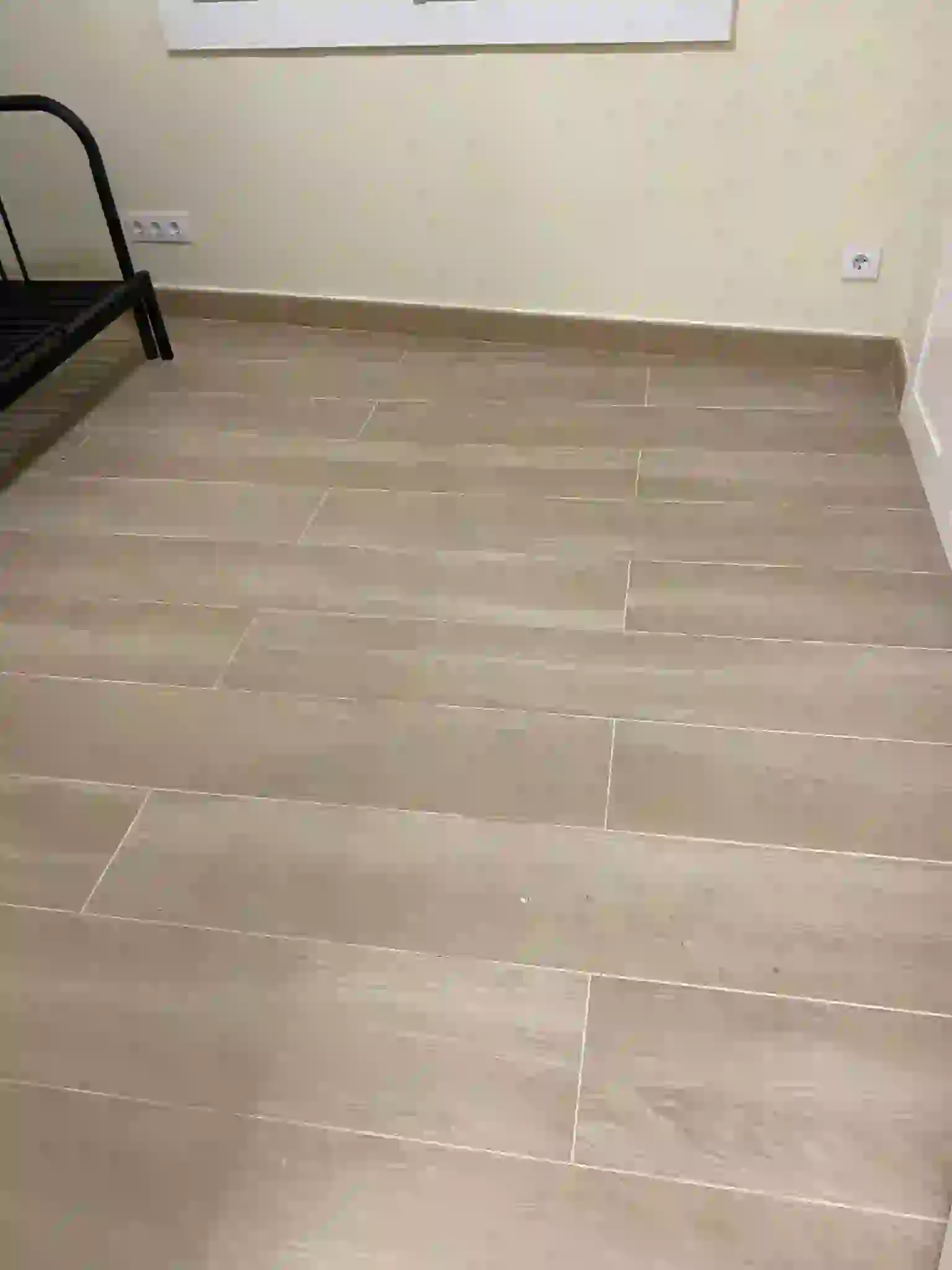 Suelo porcelánico · Tarragona · 2023