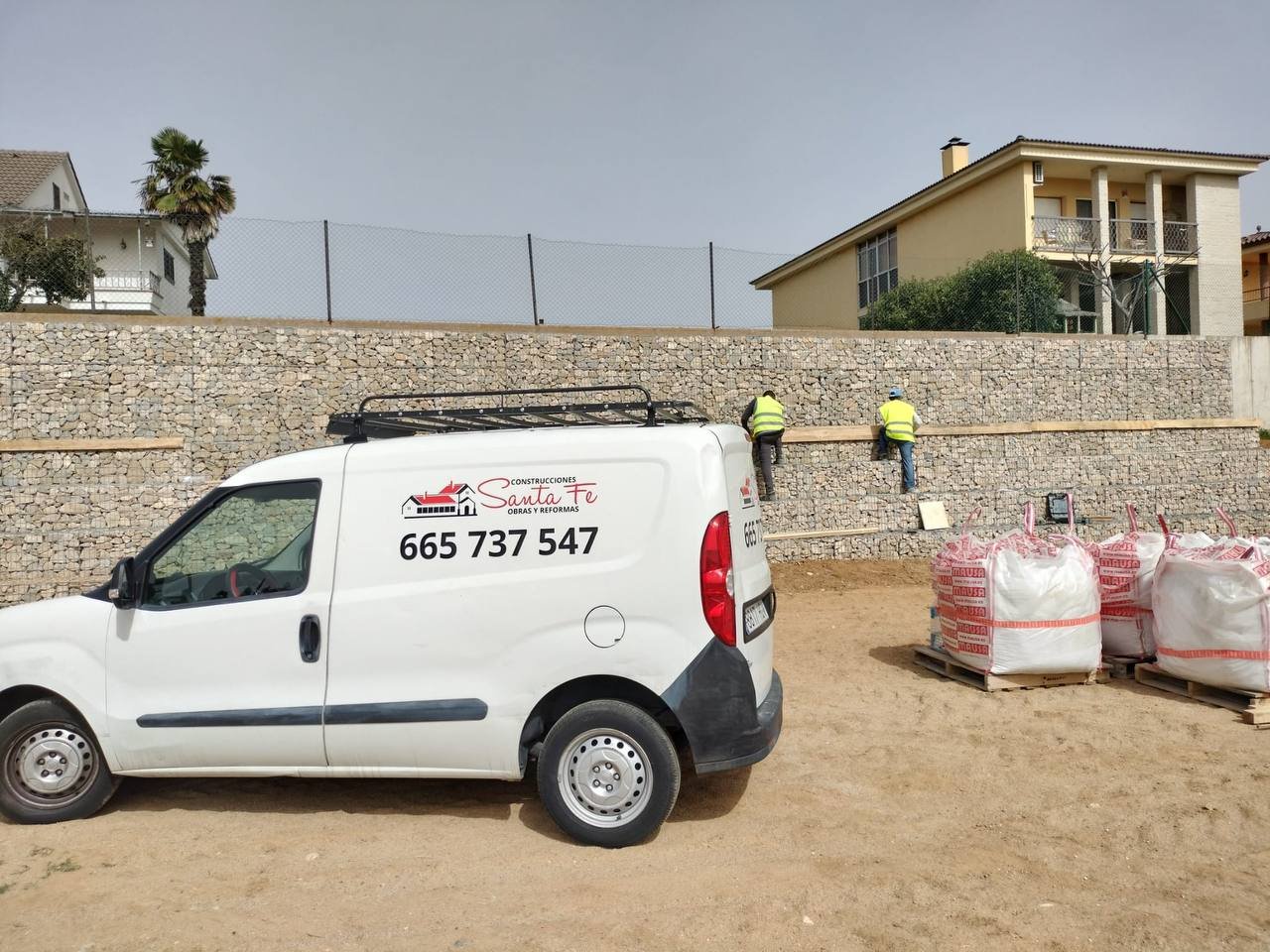 Muro de gaviones · Barcelona · 2025