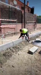 Trabajador acera · Barcelona · 2025