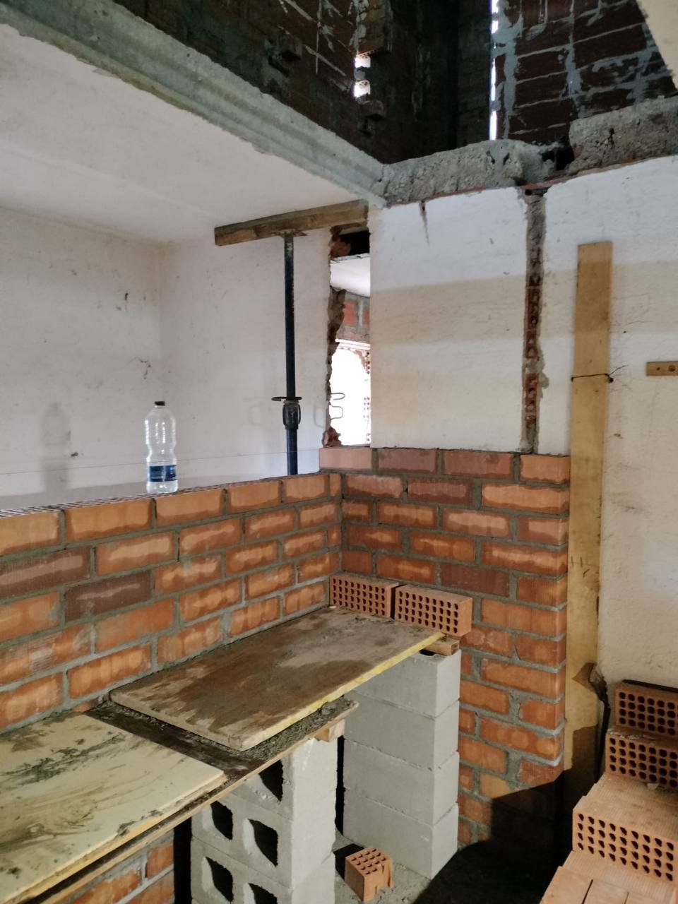Cocina en construcción · Barcelona · 2025